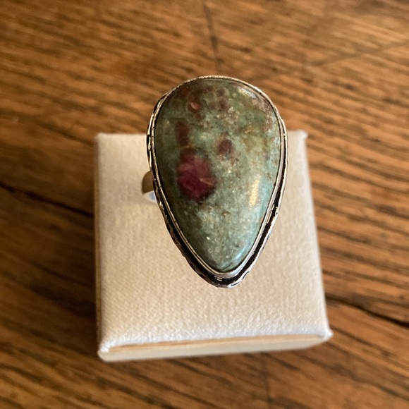 Ruby Fuchsite Natural Gemstone Ring NWOT - Picture 4 of 7
